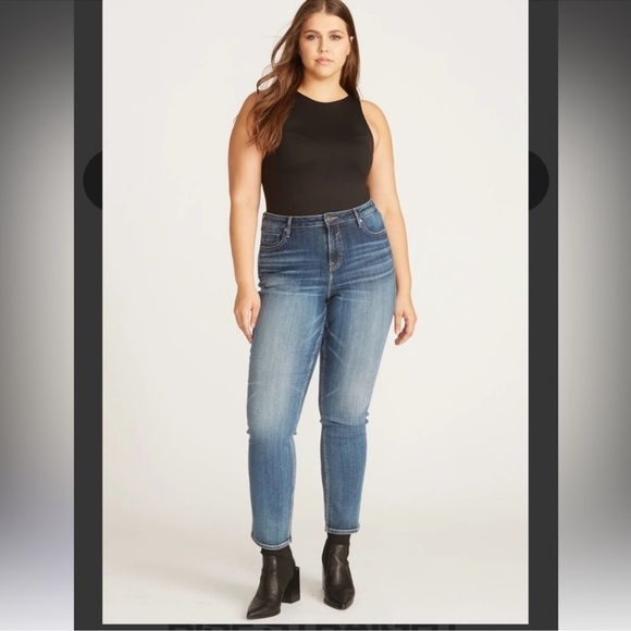 Vigoss Denim - Vigoss Medium Wash Whiskered High Rise Stretch Denim Marley Straight Jeans sz 16